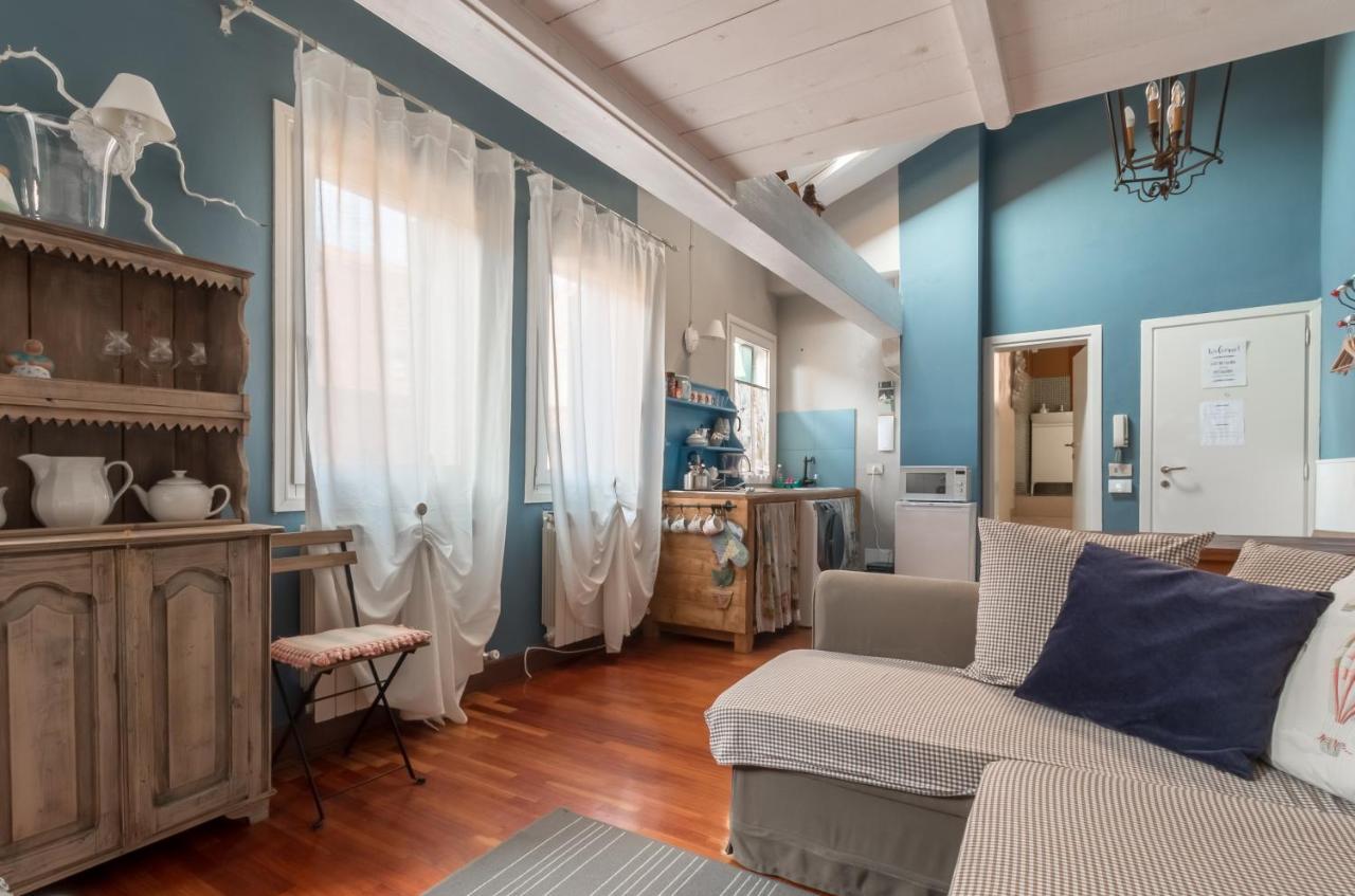 Ca' Falier Blue - 10 Min From Train And Bus Station Venesia Bagian luar foto