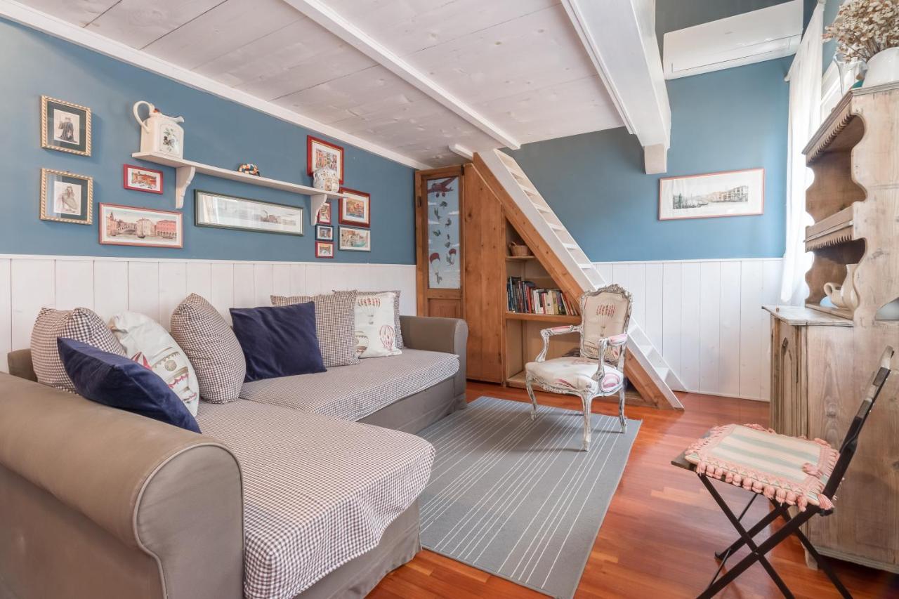 Ca' Falier Blue - 10 Min From Train And Bus Station Venesia Bagian luar foto