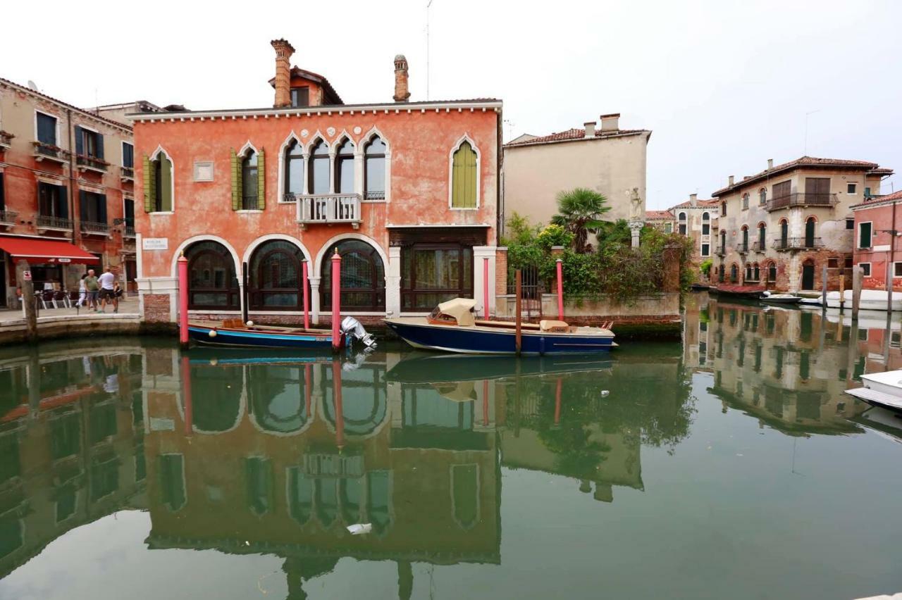Ca' Falier Blue - 10 Min From Train And Bus Station Venesia Bagian luar foto